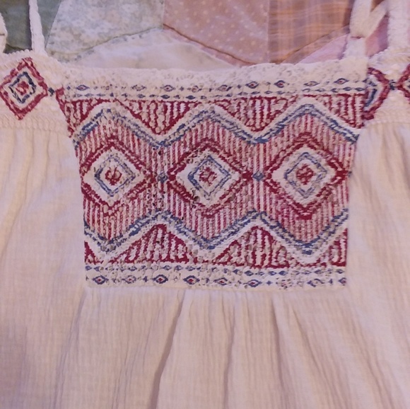 Summer off the shoulder top - Picture 2 of 7